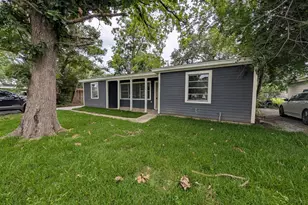 306 Allendale Rd, Pasadena, TX 77502 - Photo 2