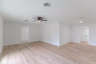 1905 Tennessee St, Baytown, TX 77520 - Photo 6