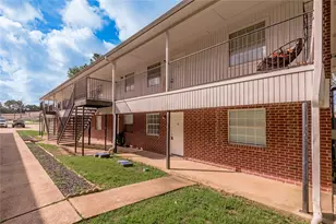 600 Palm St, Huntsville, TX 77340 - Photo 2
