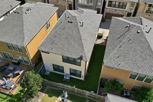 1354 Studer St, Houston, TX 77007 - Photo 32