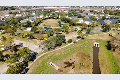 10803 Shannon Mills Lane, Houston, TX 77075 - Photo 40