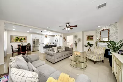 10803 Shannon Mills Lane, Houston, TX 77075 - Photo 20