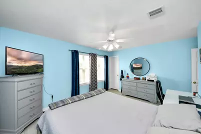 10803 Shannon Mills Lane, Houston, TX 77075 - Photo 34