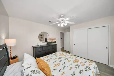 10803 Shannon Mills Lane, Houston, TX 77075 - Photo 28