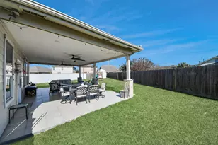 10803 Shannon Mills Ln, Houston, TX 77075 - Photo 6
