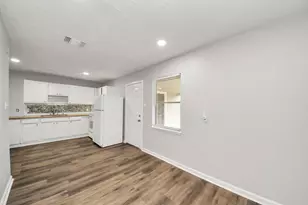 2112 Dewberry Ln, Pasadena, TX 77502 - Photo 12