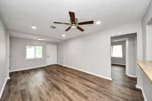 2112 Dewberry Ln, Pasadena, TX 77502 - Photo 6