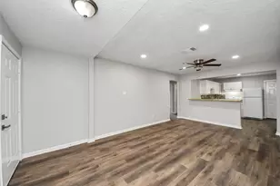 2112 Dewberry Ln, Pasadena, TX 77502 - Photo 4