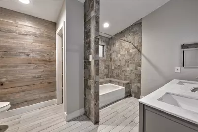 4131 Valley Haven Drive, Houston, TX 77339 - Photo 10