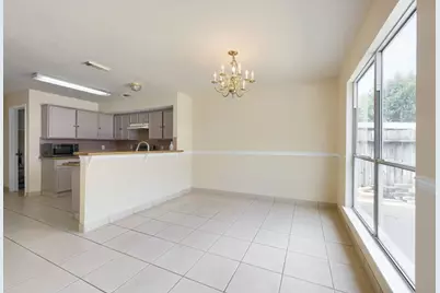 643 Meadow Knoll Drive, Stafford, TX 77477 - Photo 8