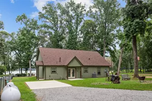 297 Hilltop Rd, Crockett, TX 75835 - Photo 6