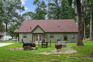 297 Hilltop Rd, Crockett, TX 75835 - Photo 4