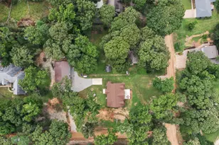 297 Hilltop Rd, Crockett, TX 75835 - Photo 28