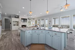 19427 Shores Dr, Galveston, TX 77554 - Photo 16