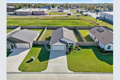 729 Flycatcher Drive, Palacios, TX 77465 - Photo 4