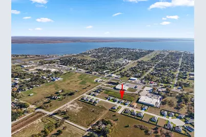 729 Flycatcher Drive, Palacios, TX 77465 - Photo 6