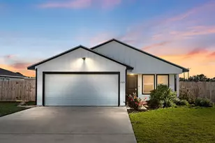 729 Flycatcher Dr, Palacios, TX 77465 - Photo 1