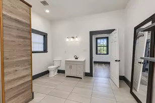 811 Bard St, El Campo, TX 77437 - Photo 20