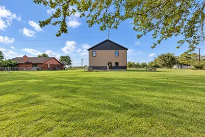 811 Bard Street, El Campo, TX 77437 - Photo 32