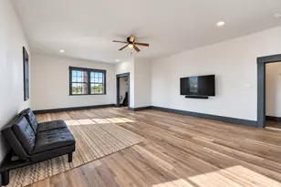 811 Bard St, El Campo, TX 77437 - Photo 24