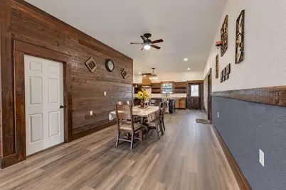 811 Bard Street, El Campo, TX 77437 - Photo 8
