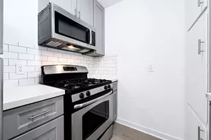5718 Eskridge St, Houston, TX 77023 - Photo 2