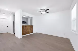 5718 Eskridge St, Houston, TX 77023 - Photo 4
