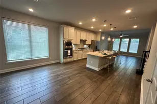 24 Centennial Ridge, The Woodlands, TX 77354 - Photo 6