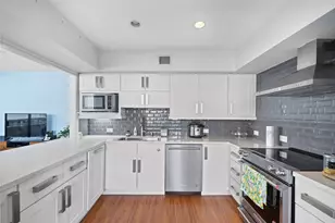 15 Greenway Plz, Houston, TX 77046 - Photo 8