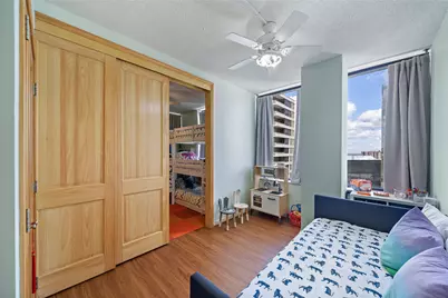 15 Greenway Plaza #25J, Houston, TX 77046 - Photo 10