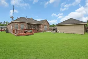 2710 Woodgate St, Houston, TX 77039 - Photo 14