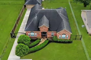 2710 Woodgate St, Houston, TX 77039 - Photo 2