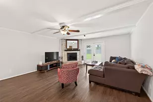 21707 Glenbranch Dr, Spring, TX 77388 - Photo 6