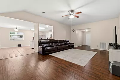 7023 Hayden Drive, Magnolia, TX 77354 - Photo 8