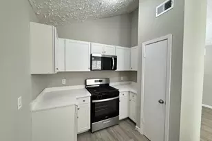 19956 Sutton Falls Dr, Cypress, TX 77433 - Photo 10