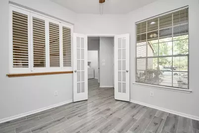 60 Lakeridge Court, The Woodlands, TX 77381 - Photo 10