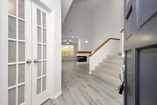 60 Lakeridge Ct, The Woodlands, TX 77381 - Photo 8