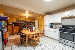 4937 Bataan Rd, Houston, TX 77033 - Photo 20