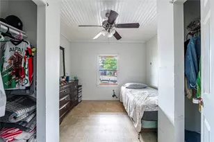 4937 Bataan Rd, Houston, TX 77033 - Photo 22