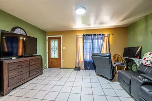 4937 Bataan Rd, Houston, TX 77033 - Photo 16