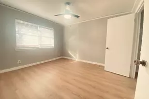 9006 Ilona Ln, Houston, TX 77025 - Photo 8