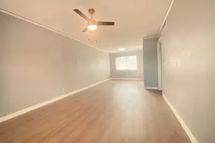 9006 Ilona Ln, Houston, TX 77025 - Photo 4