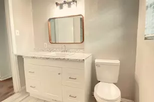 9006 Ilona Ln, Houston, TX 77025 - Photo 10