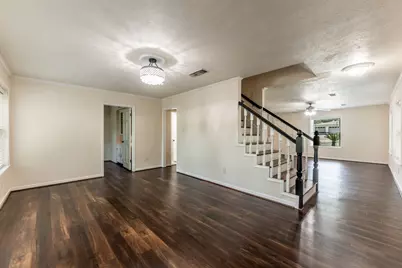1006 Amesbury Court, Huntsville, TX 77340 - Photo 4
