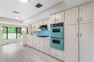 27216 Blueberry Hill Dr Dr, Conroe, TX 77385 - Photo 14