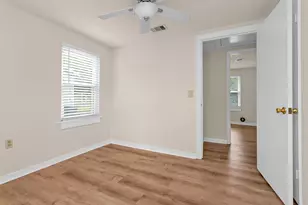 6002 Shelburne St, Houston, TX 77396 - Photo 14