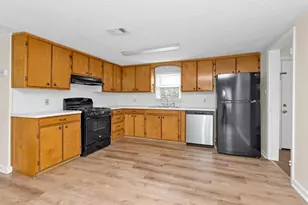 6002 Shelburne St, Houston, TX 77396 - Photo 10