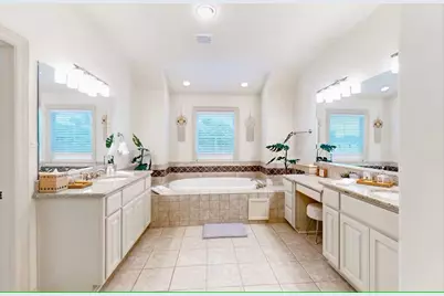 404 W 16th Street, Houston, TX 77008 - Photo 24