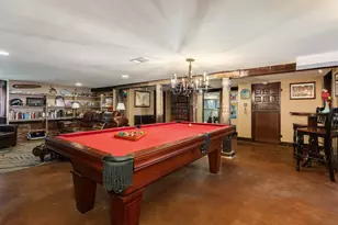 3911 Ave R 1/2, Galveston, TX 77550 - Photo 38
