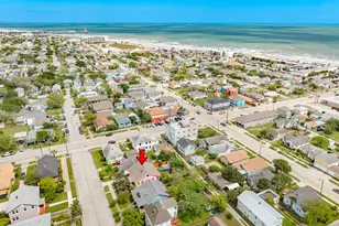 3911 Ave R 1/2, Galveston, TX 77550 - Photo 4